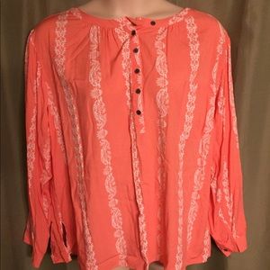 Paisley print Hydraulic blouse size 3x. Never worn
